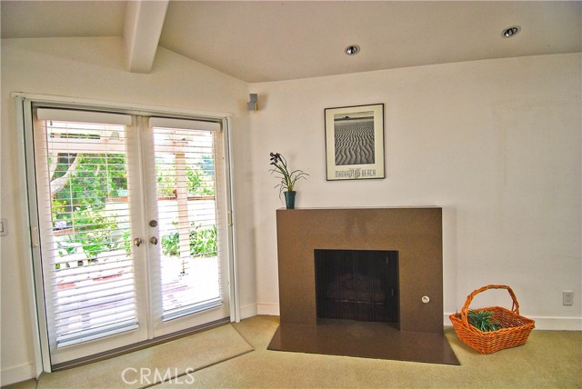28 Fairway Drive, Manhattan Beach CA: https://media.crmls.org/medias/e43c81f2-d9b5-4608-8b3c-15b5301bf60f.jpg