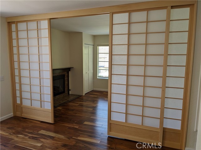 Detail Gallery Image 3 of 17 For 38 Exeter #7,  Irvine,  CA 92612 - 2 Beds | 1 Baths