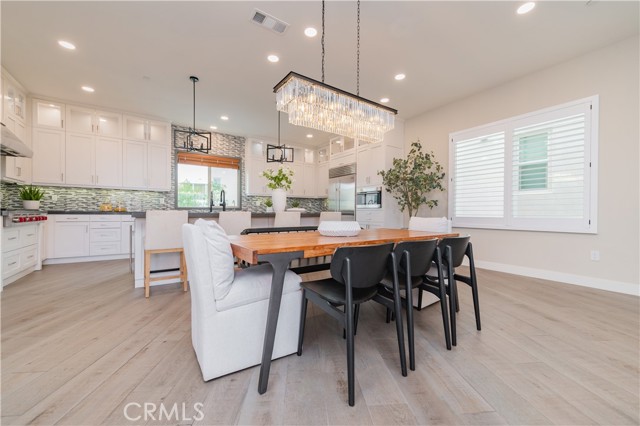111 Bosque, Irvine CA: https://media.crmls.org/medias/e43cea85-f17d-48a1-8040-2d5f02a806d8.jpg