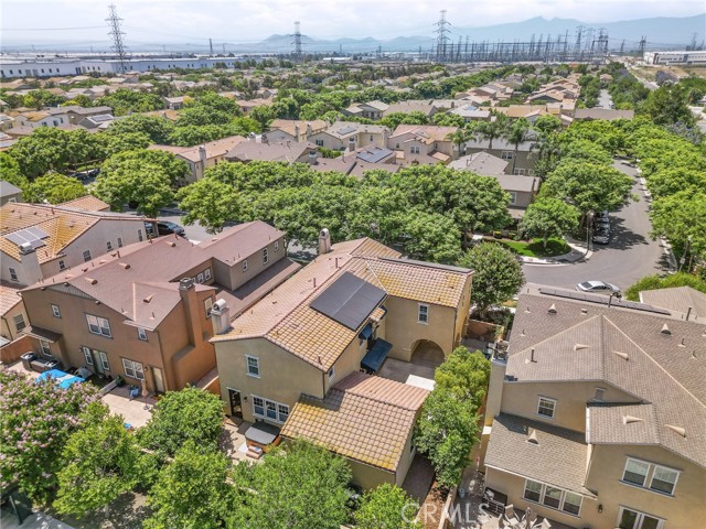3943 E Lindenwood Drive, Ontario CA: https://media.crmls.org/medias/e43dae5e-08cf-40a6-b705-f5314d8e8dcf.jpg