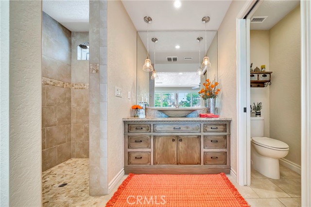 433 Fairway Drive, Palmdale CA: https://media.crmls.org/medias/e43e2c96-273b-45d0-9f04-98db3e1991d6.jpg