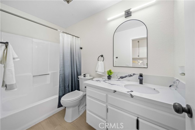 Detail Gallery Image 22 of 28 For 43909 Estrella, Lancaster,  CA 93535 - 5 Beds | 2 Baths