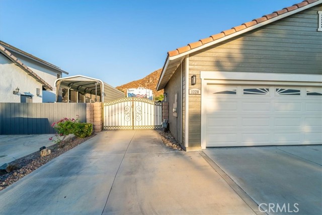 Detail Gallery Image 4 of 63 For 1220 Spicestone Dr, Hemet,  CA 92545 - 5 Beds | 2 Baths