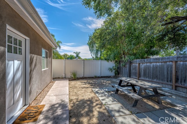 25252 Atwood Boulevard, Newhall CA: https://media.crmls.org/medias/e43f91ac-024c-402d-ba15-54993f1db919.jpg