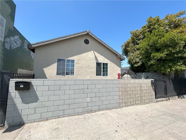 339 Manchester Avenue, Los Angeles, California 90003, ,Multi-Family,For Sale,Manchester,DW24080278