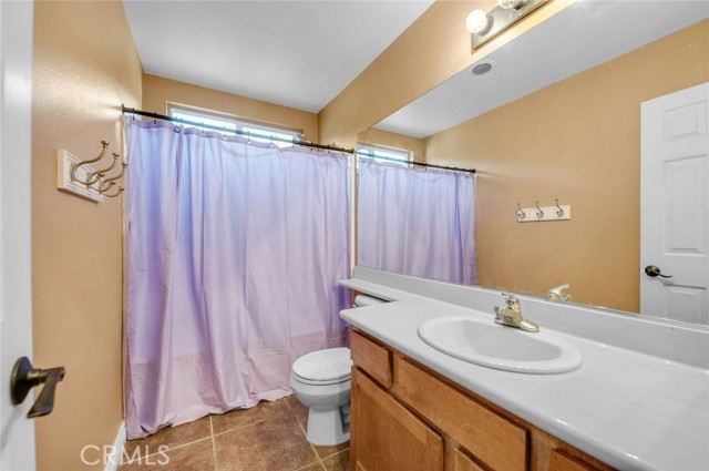 33513 Cedar Creek Lane, Lake Elsinore CA: https://media.crmls.org/medias/e43fd894-5237-400d-8c71-decc847ce7f7.jpg