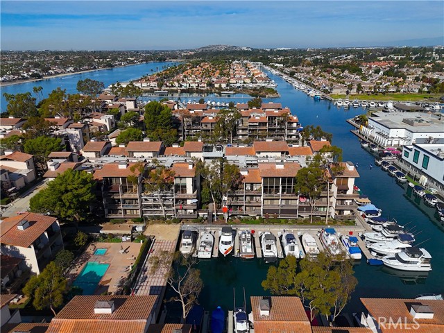Detail Gallery Image 3 of 23 For 6126 Marina Pacifica, Long Beach,  CA 90803 - 1 Beds | 1 Baths