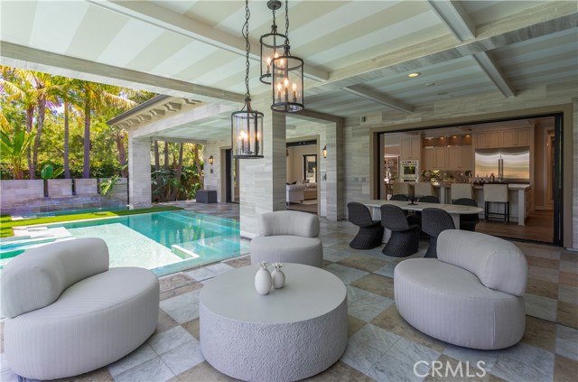 121 Amber Sky, Irvine CA: https://media.crmls.org/medias/e441d024-4f87-4936-beaf-69be7bc4ae3b.jpg