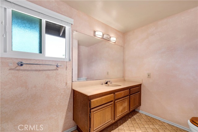 3944 Corte Cancion, Thousand Oaks CA: https://media.crmls.org/medias/e4424447-9377-4a3e-b624-5560c0ade2a0.jpg