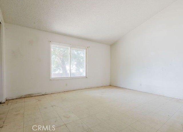 72376 Sunnyslope Drive, 29 Palms CA: https://media.crmls.org/medias/e443e5c9-5ec9-45bb-97cf-d6df4f801b43.jpg