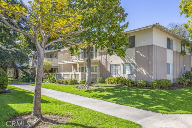 Front Image Thumbnail for CROC26032559