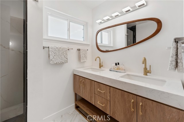 16267 Barneston Street, Granada Hills CA: https://media.crmls.org/medias/e444357d-ee60-46bd-9217-1bbbcf427230.jpg
