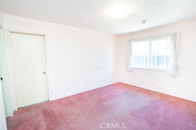 740 Walnut Lane, Santa Barbara CA: https://media.crmls.org/medias/e4445bf3-f910-4bf2-86fa-e3171ecd9556.jpg