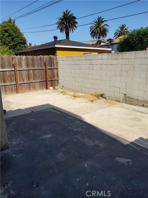 Image 18 of 19 For 14136 Orizaba Avenue