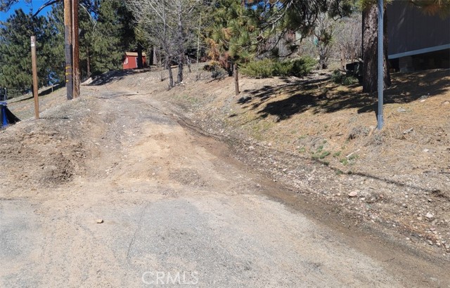 Detail Gallery Image 4 of 4 For 39243 Crest Ln, Big Bear Lake,  CA 92315 - – Beds | – Baths