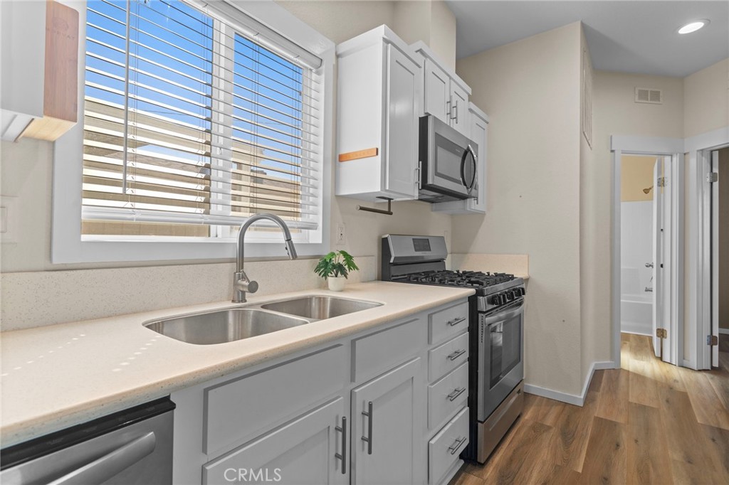 MLS #CV25231608 image #11