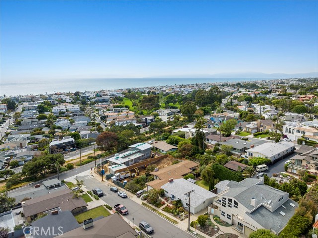 631 25th Street, Hermosa Beach, California 90254, 3 Bedrooms Bedrooms, ,1 BathroomBathrooms,Residential,Sold,25th Street,SB23097765