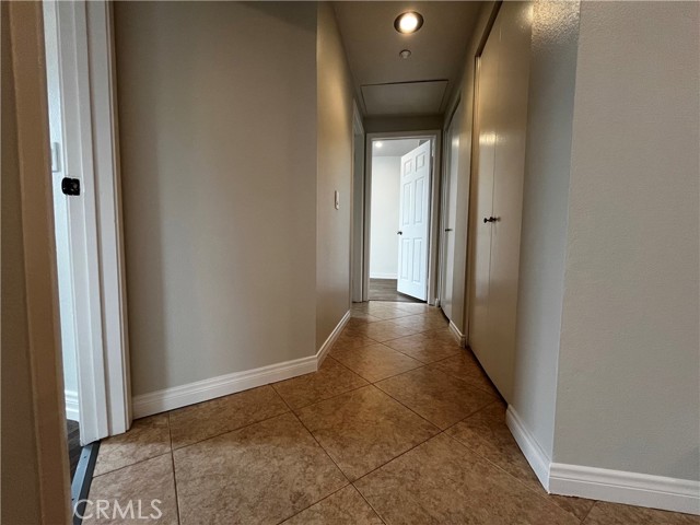 16960 Algonquin Street, Huntington Beach CA: https://media.crmls.org/medias/e44762df-3b1b-4144-9255-1b03b1cfc8b0.jpg