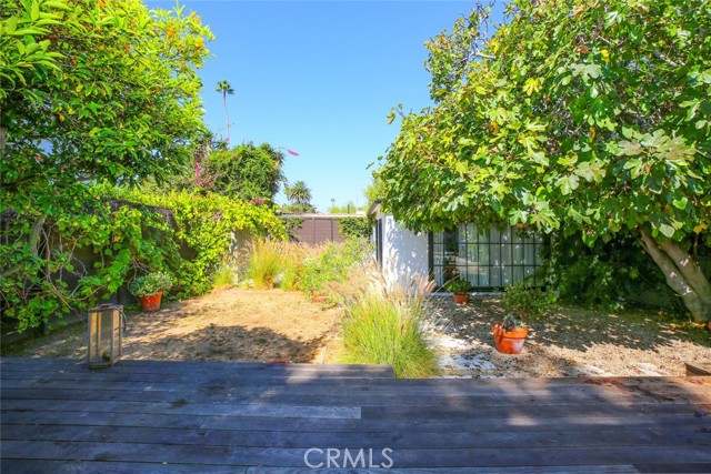 Detail Gallery Image 21 of 28 For 1113 Amoroso Pl, Venice,  CA 90291 - 2 Beds | 1 Baths