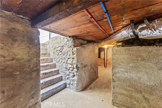 Detail Gallery Image 42 of 52 For 379 Buena Loma, Altadena,  CA 91001 - 7 Beds | 4 Baths