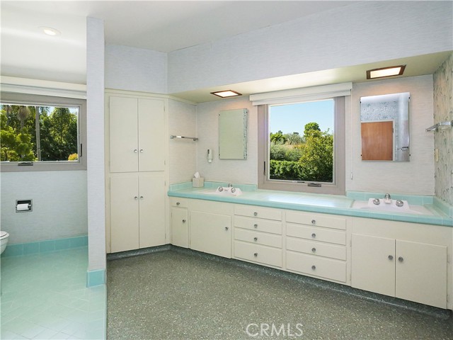 Detail Gallery Image 33 of 40 For 1209 Granvia Altamira, Palos Verdes Estates,  CA 90274 - 4 Beds | 2/2 Baths