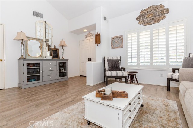 Detail Gallery Image 7 of 37 For 27185 Calendula, Corona,  CA 92883 - 4 Beds | 3 Baths