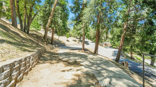 Detail Gallery Image 23 of 29 For 23995 Fern Glen Ln, Crestline,  CA 92325 - 2 Beds | 1/1 Baths