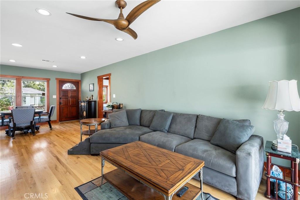 E44a63d5 67d9 4077 Bcfa D66d89cb68c3