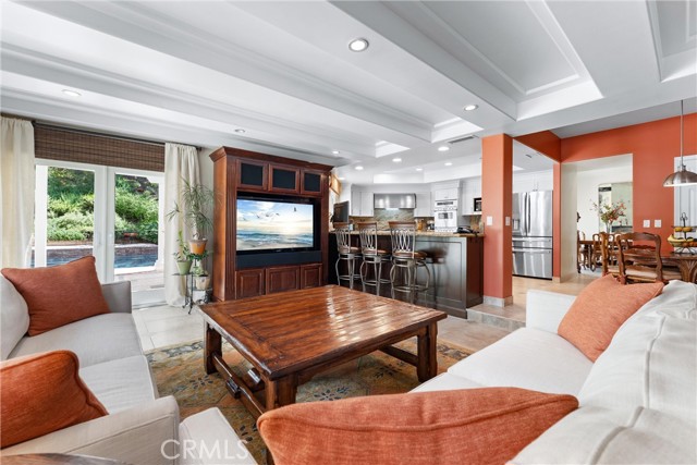 Detail Gallery Image 27 of 75 For 284 South Quintana, Anaheim Hills,  CA 92807 - 5 Beds | 3 Baths