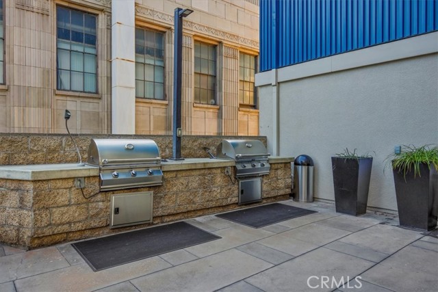 Image 60 of 75 For 300 4th Street 214