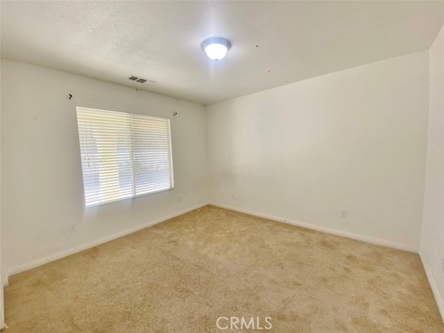 57281 Titian Court, Yucca Valley CA: https://media.crmls.org/medias/e44b5709-85db-4692-931b-5a94cd9aae27.jpg