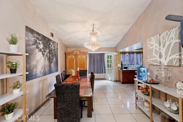 Detail Gallery Image 13 of 31 For 156 S Loretta, Rialto,  CA 92376 - 4 Beds | 2 Baths