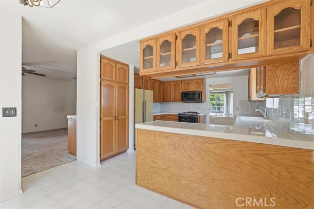 Detail Gallery Image 14 of 46 For 2106 Dufour Ave #1,  Redondo Beach,  CA 90278 - 3 Beds | 2/1 Baths