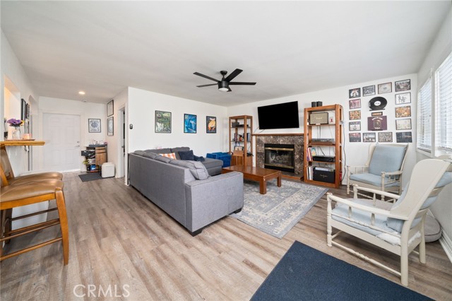 Detail Gallery Image 12 of 30 For 1410 Avenida Del, Corona,  CA 92882 - 3 Beds | 2 Baths