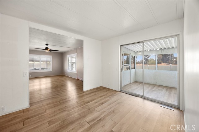 Detail Gallery Image 16 of 28 For 2851 Rolling Hills Dr #260,  Fullerton,  CA 92835 - 3 Beds | 2 Baths