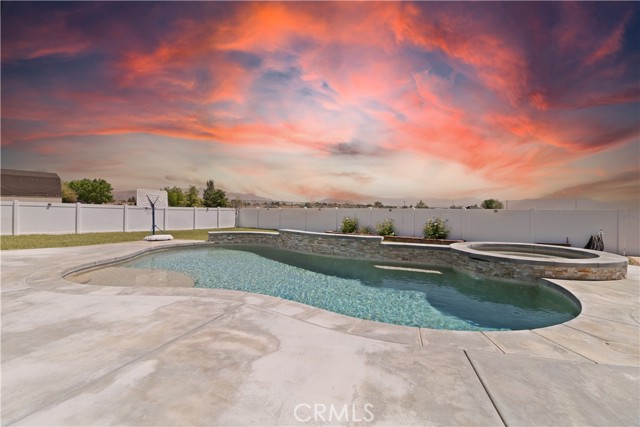 Detail Gallery Image 25 of 32 For 22343 Huasna Rd, Apple Valley,  CA 92307 - 4 Beds | 2 Baths