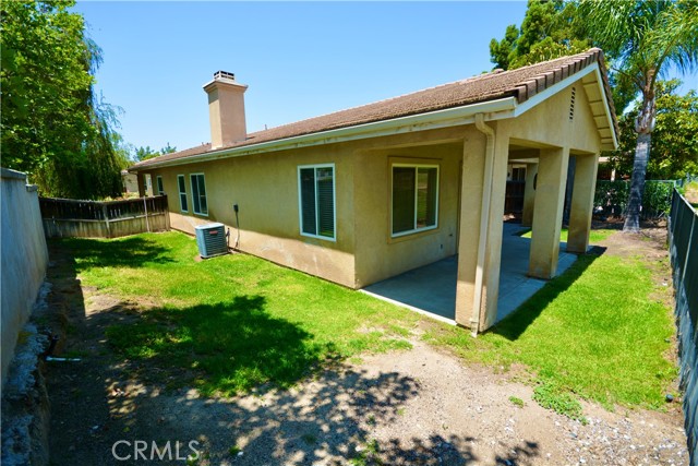 31105 Sunningdale Drive, Temecula CA: https://media.crmls.org/medias/e44d61a5-248c-4249-9938-4a17a1d21bc4.jpg