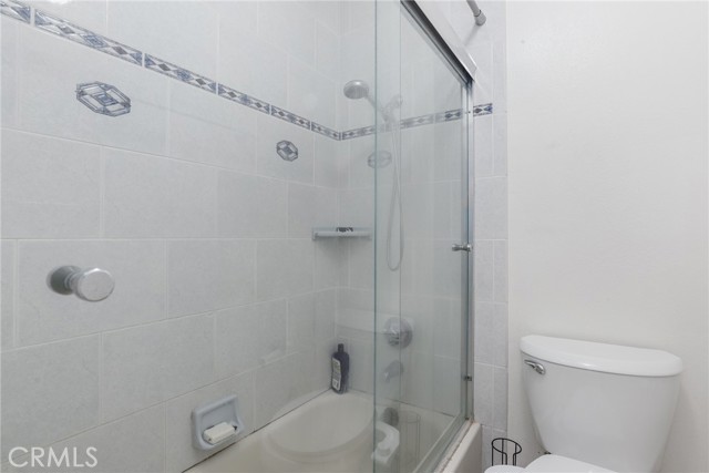 Detail Gallery Image 9 of 22 For 525 N Sycamore Ave #330,  Los Angeles,  CA 90036 - 1 Beds | 1 Baths