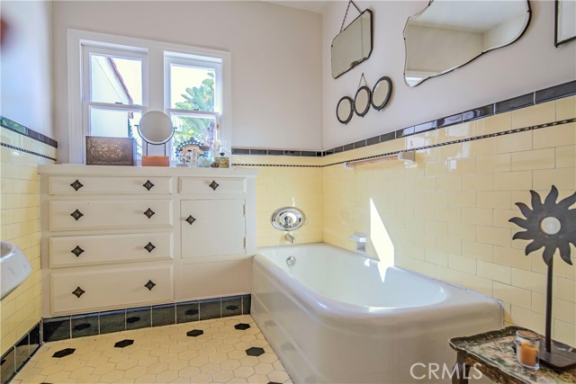 Original Art Deco style tiled bathroom.