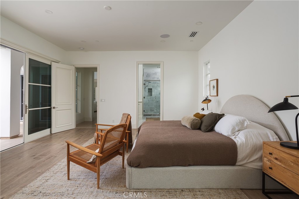 MLS #OC25163593 img 16