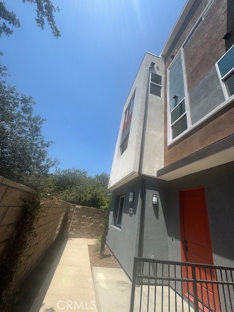 1812 E. 1st Street, Santa Ana CA: https://media.crmls.org/medias/e44f3f21-498f-43df-96a1-c7c2d97b3e0d.jpg