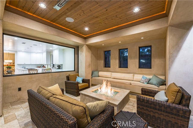 6561 Horseshoe Lane, Huntington Beach CA: https://media.crmls.org/medias/e45057aa-a506-4f1a-bbd1-f7ddb7ada511.jpg