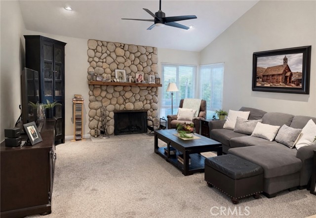 Detail Gallery Image 7 of 16 For 4924 E Budlong St, Anaheim,  CA 92807 - 3 Beds | 2 Baths