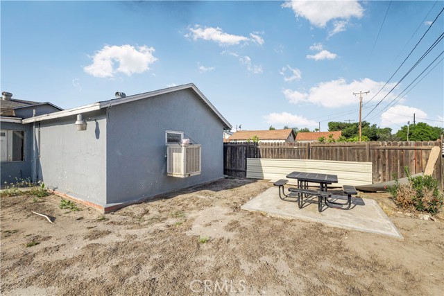 Detail Gallery Image 25 of 38 For 24976 7th Street, San Bernardino,  CA 92410 - 2 Beds | 1 Baths