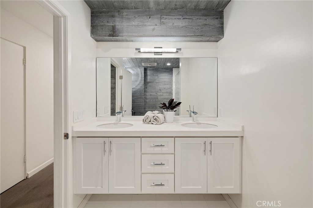 3200 La Rotonda Drive 411