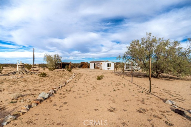 1331 Leeds Road, Joshua Tree, California 92252, ,Land,For Sale,1331 Leeds Road,CRIV24013691