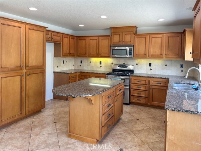 Detail Gallery Image 11 of 40 For 22 Sequoia Dr, Aliso Viejo,  CA 92656 - 4 Beds | 2/1 Baths