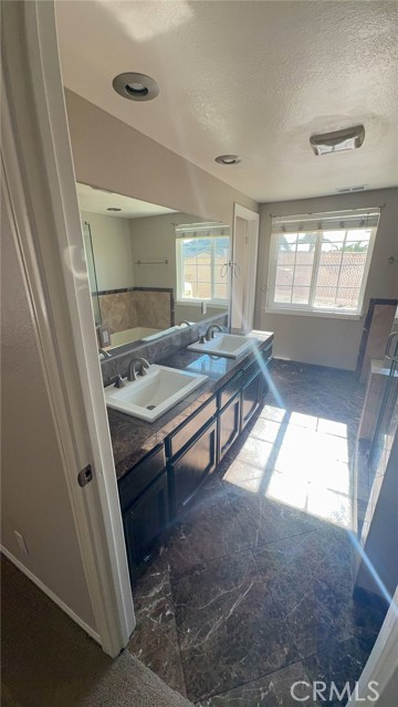 Detail Gallery Image 27 of 41 For 22962 Giant Fir Pl, Canyon Lake,  CA 92587 - 3 Beds | 2 Baths