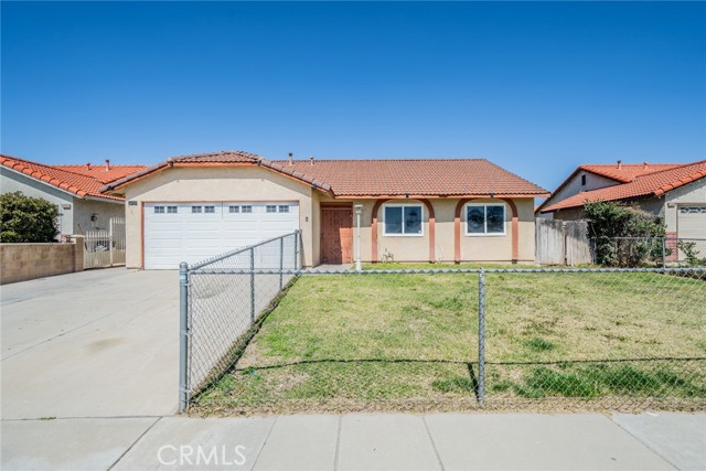 Detail Gallery Image 1 of 38 For 15060 Manzanita Dr, Fontana,  CA 92335 - 3 Beds | 2 Baths