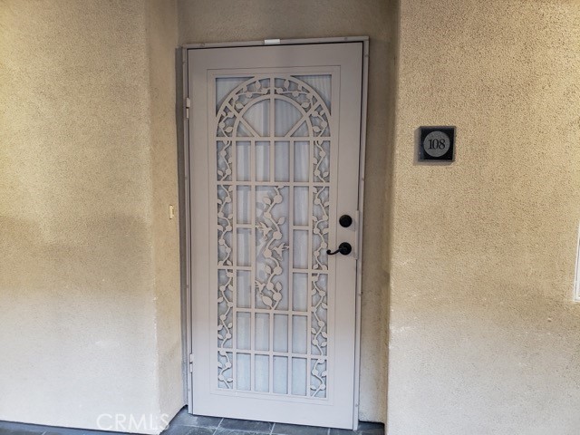 Frot door